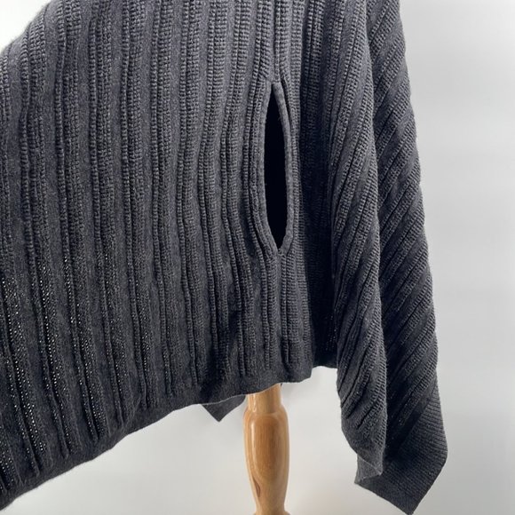 Lululemon Forward Flow Poncho Cape dark gray cozy soft warm yak cotton one size - Picture 6 of 9